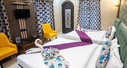 HOTEL PRIYADARSHINI Room Type - SUPER DELUXE FAMILY ROOM