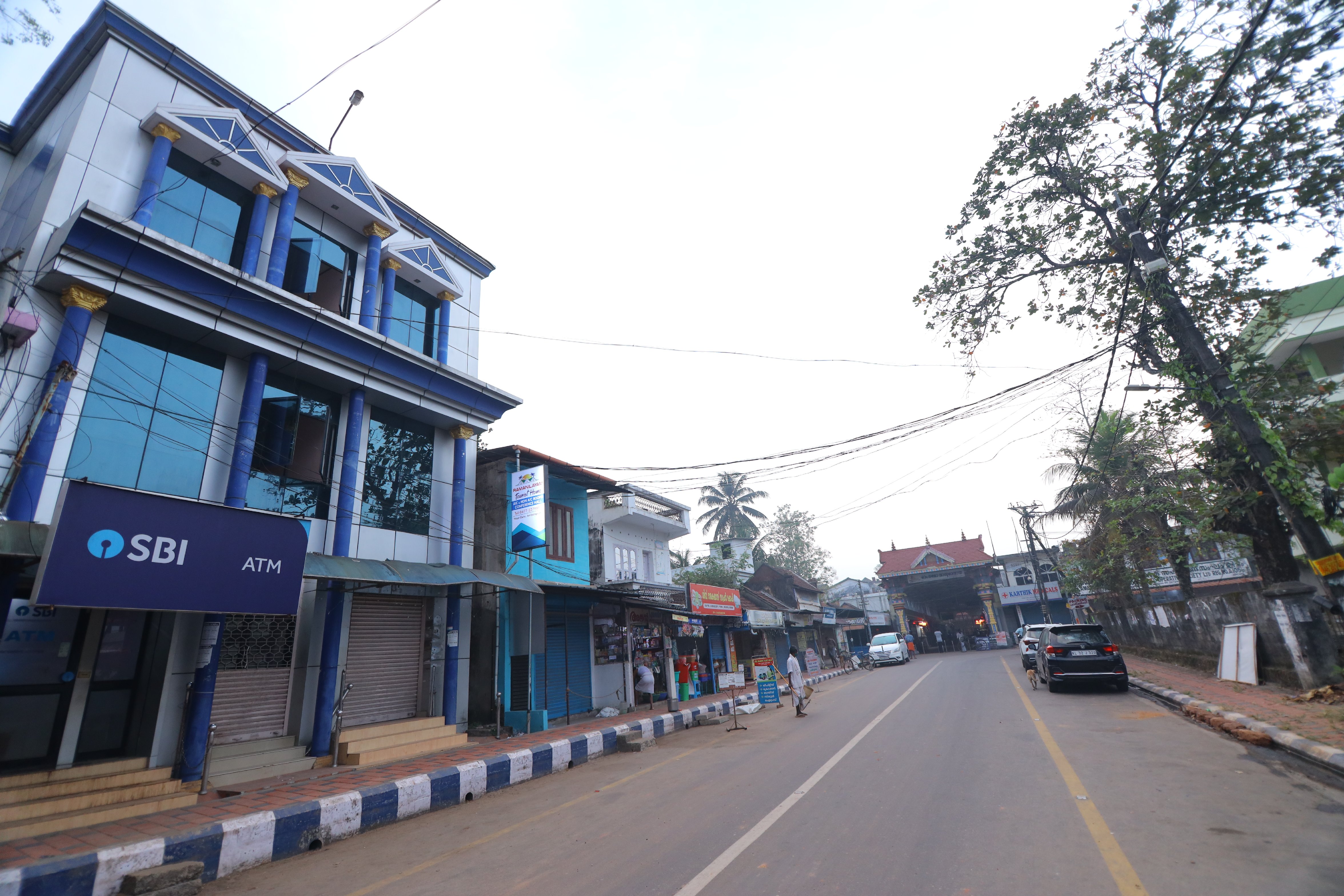 Ramanilayam Tourist Home - Tap to explore photos