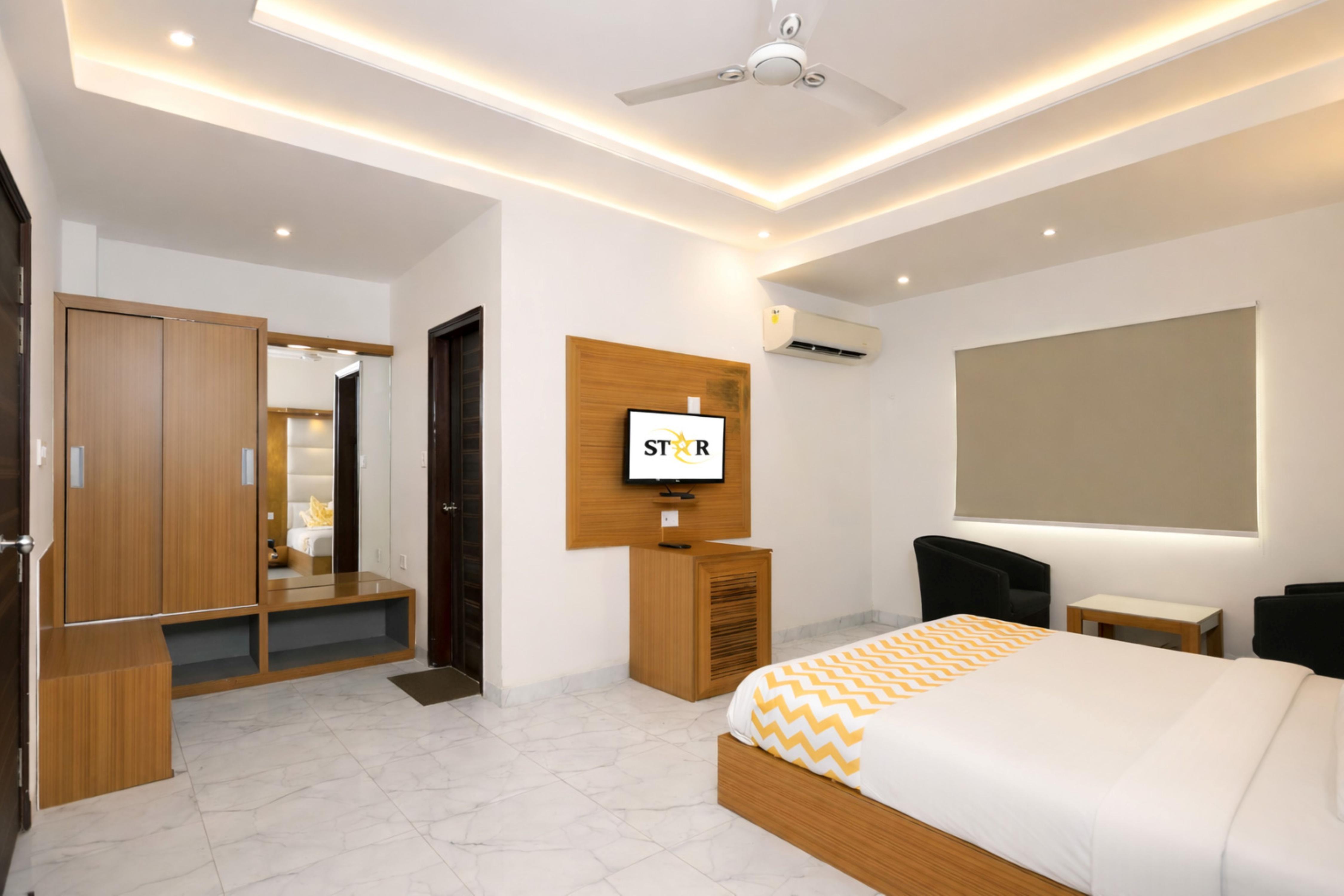 Hotel Star by Star Group Room Type - Super Deluxe Room With Free Parking