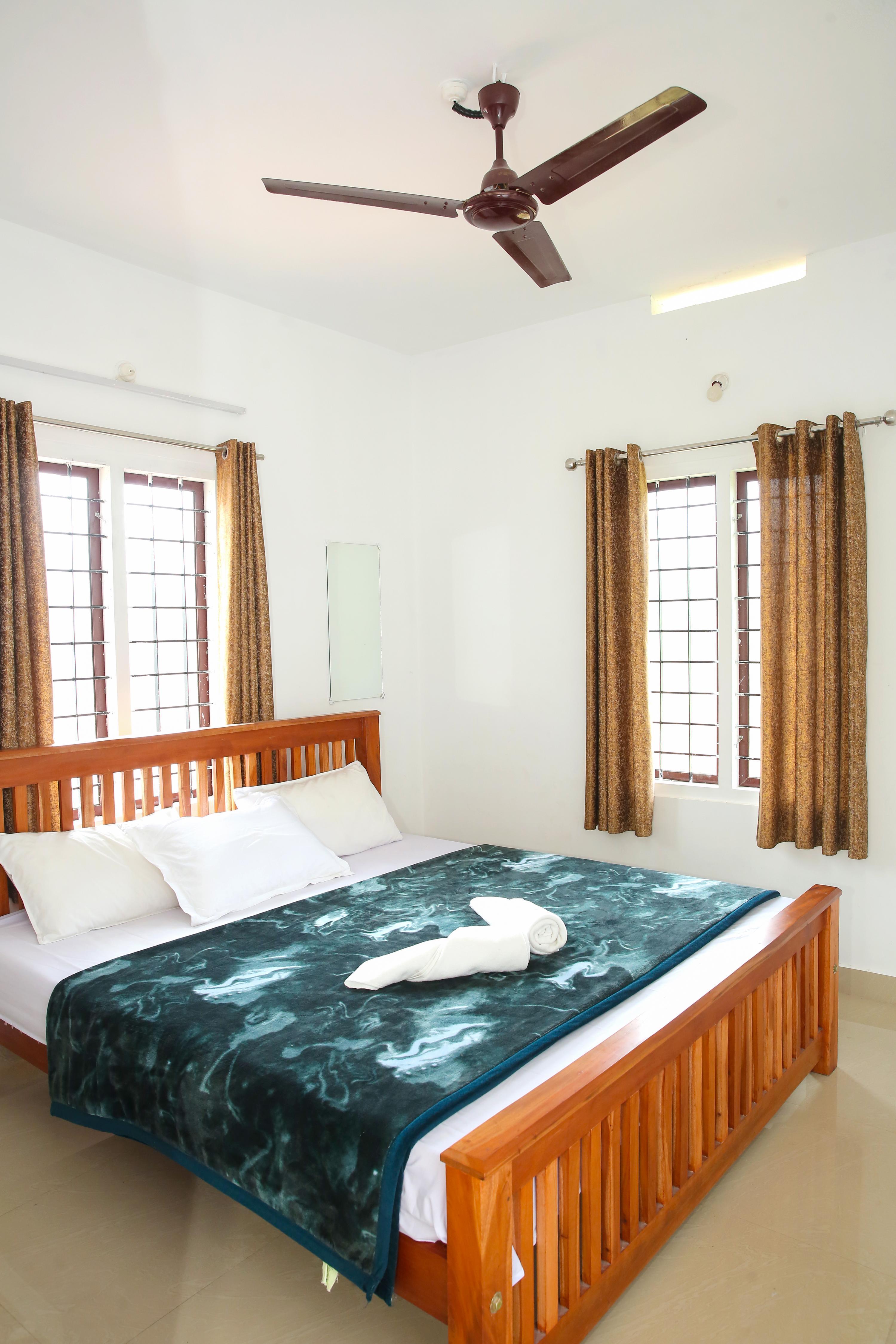 Blooms Homestay - Tap to explore photos