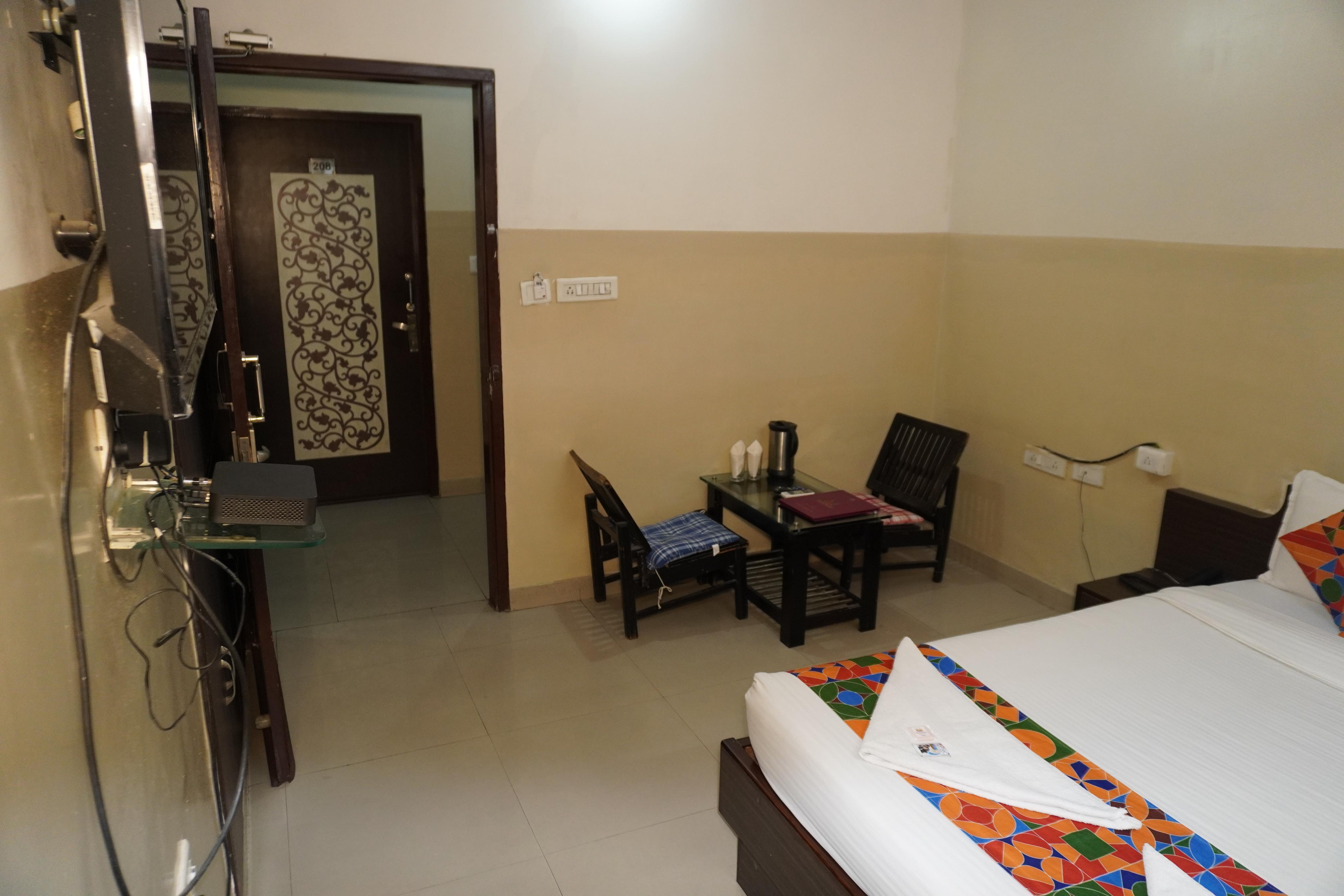 Hotel Comfort Inn  Near Jawahar Circle - Tap to explore photos