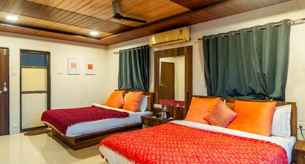 Strawberry County Room Type - Premium Family Room with Balcony