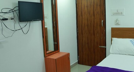 UNIVERSAL RESIDENCY Room Type - Deluxe Four Bed Room