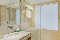 Holiday Inn DHAKA CITY CENTRE