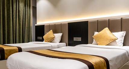 AMBASSADOR HOTEL Room Type - EXECUTIVE DELUXE TWIN BED