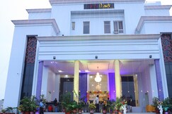 Hotel Kailash Mansarover And Banquet Hall