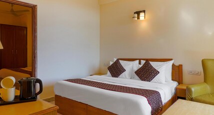 Hotel Ambica Palace Room Type - Deluxe Family Room Garden Facing (2 Rooms and 2 Washrooms) Hotel Ambica Palace Room Type - Deluxe Family Room Garden Facing (2 Rooms and 2 Washrooms)