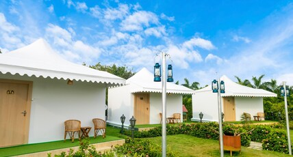 WONDER WORLD WATERPARK AND RESORT Room Type - CRAZY VILLA ( All water activities included )