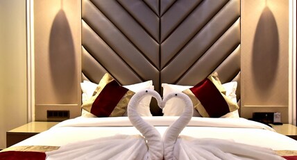 HOTEL CENTELLA - 250m from Railway Station Room Type - Centella Suite