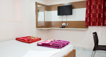 SWASTIK LODGE Room Type - ac room