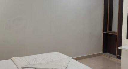 GOLDEN HOTEL Room Type - Standard Room