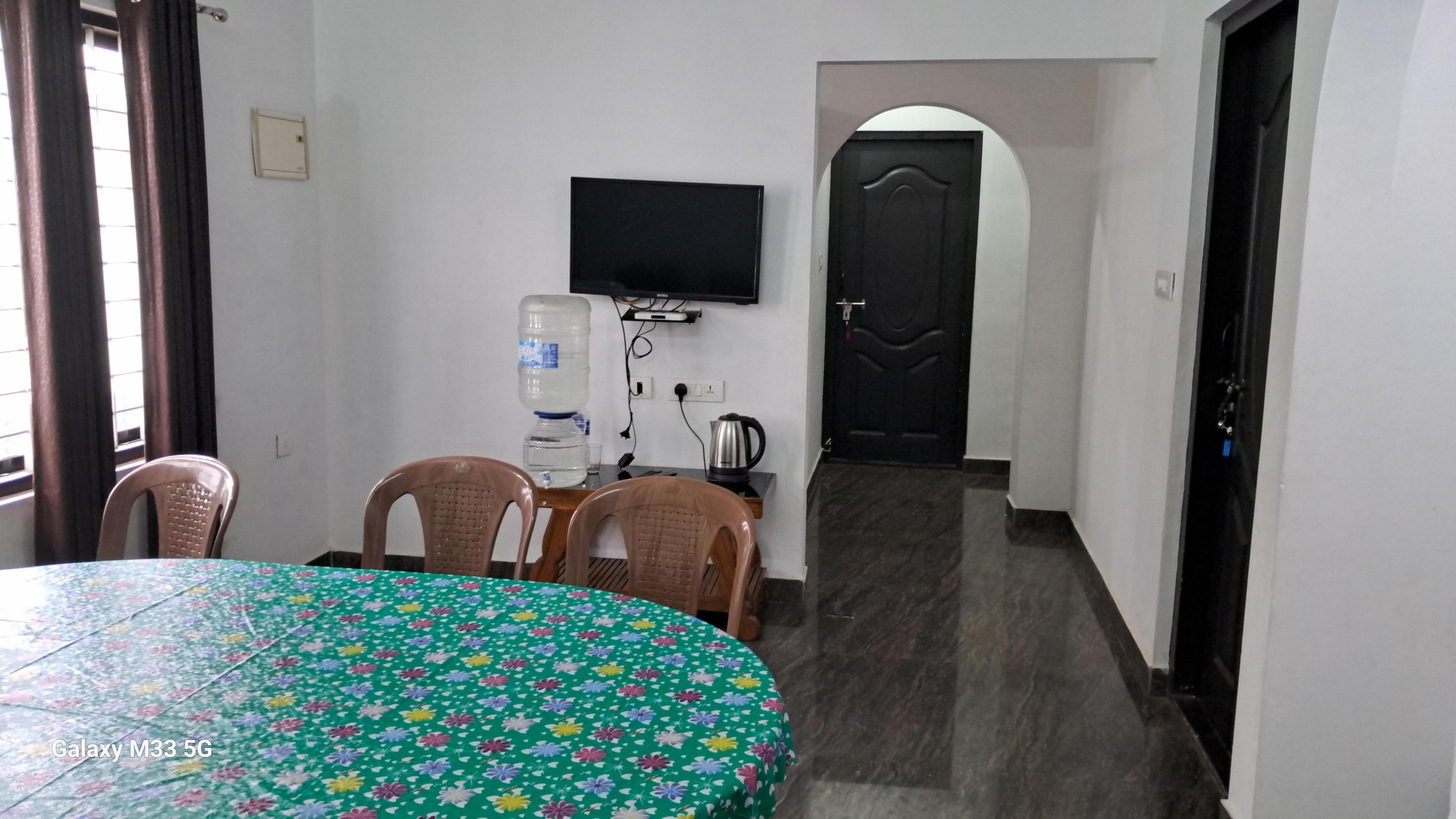 Mullackall Homestay - Tap to explore photos