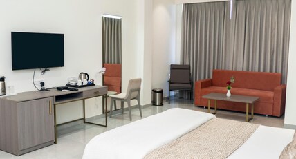 HOTEL WAVES CLUB Room Type - Suite Room