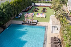 Address of HOTEL WAVES CLUB