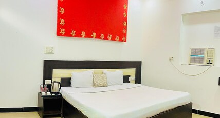 Taj 3 Star Hotel Near Taj Mahal Room Type - Suite Room