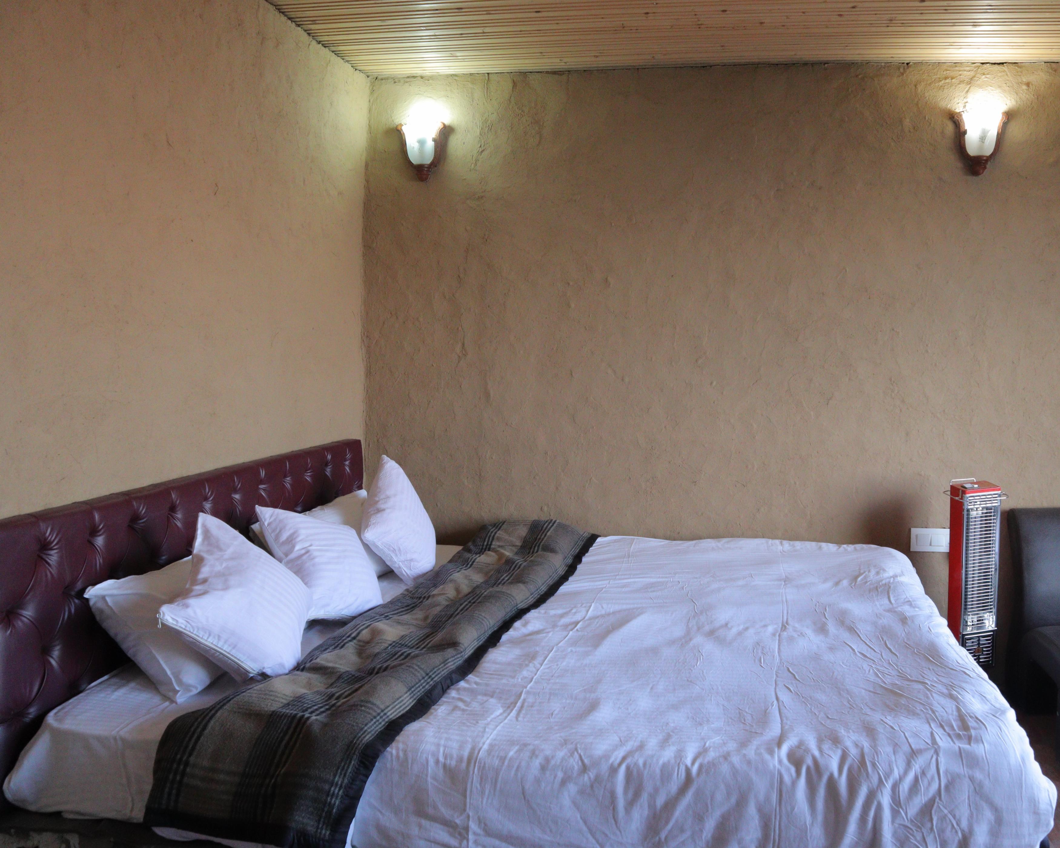 Zazroo Mud Cottages | Chef & Caretaker - Tap to explore photos