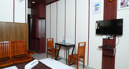 Velan Temple View Room Type - Superior Double Room