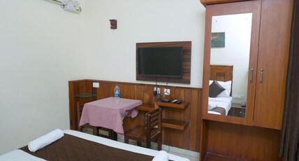 Velan Temple View Room Type - Standard Double Room