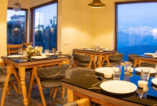 The Himalayan Voyage | Rooms & Restaurant