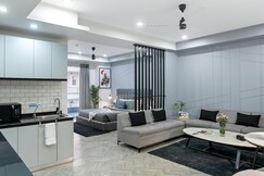 BedChambers LUXE Apartments - MG Road