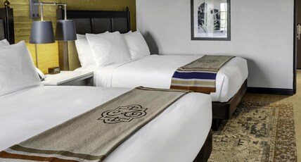Estancia del Norte San Antonio, Tapestry Collection Room Type - 2 QN ACC RM ROLLIN SHWR