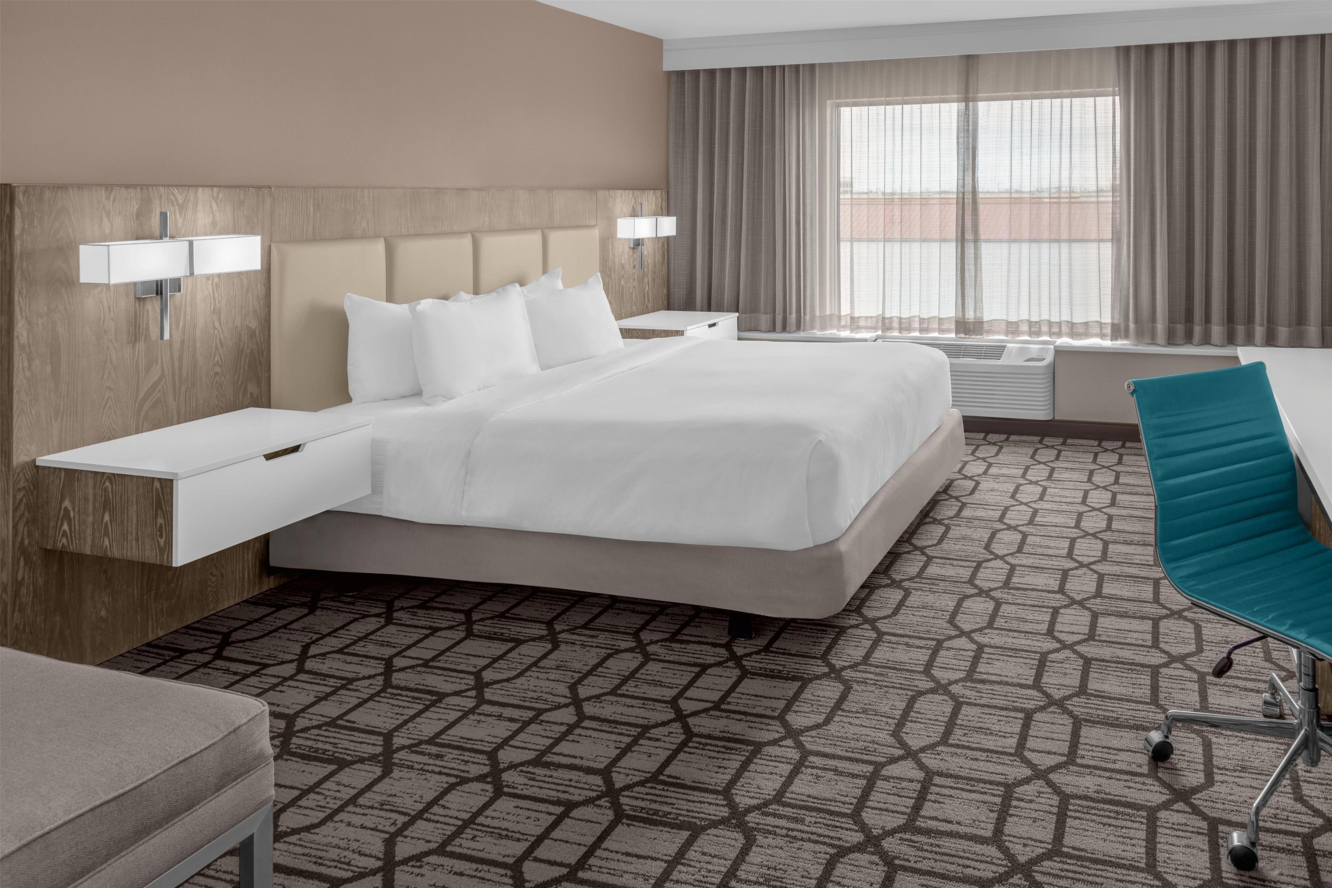 DoubleTree by Hilton Lubbock - University Area Room Type - 1KG MOB HEAR ACC RI-SHWR