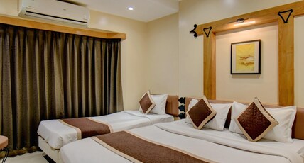 HOTEL DECCAN 8 Room Type - Triple Bed Room