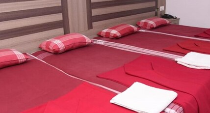 Star Bliss Plaza Room Type - Triple AC Room