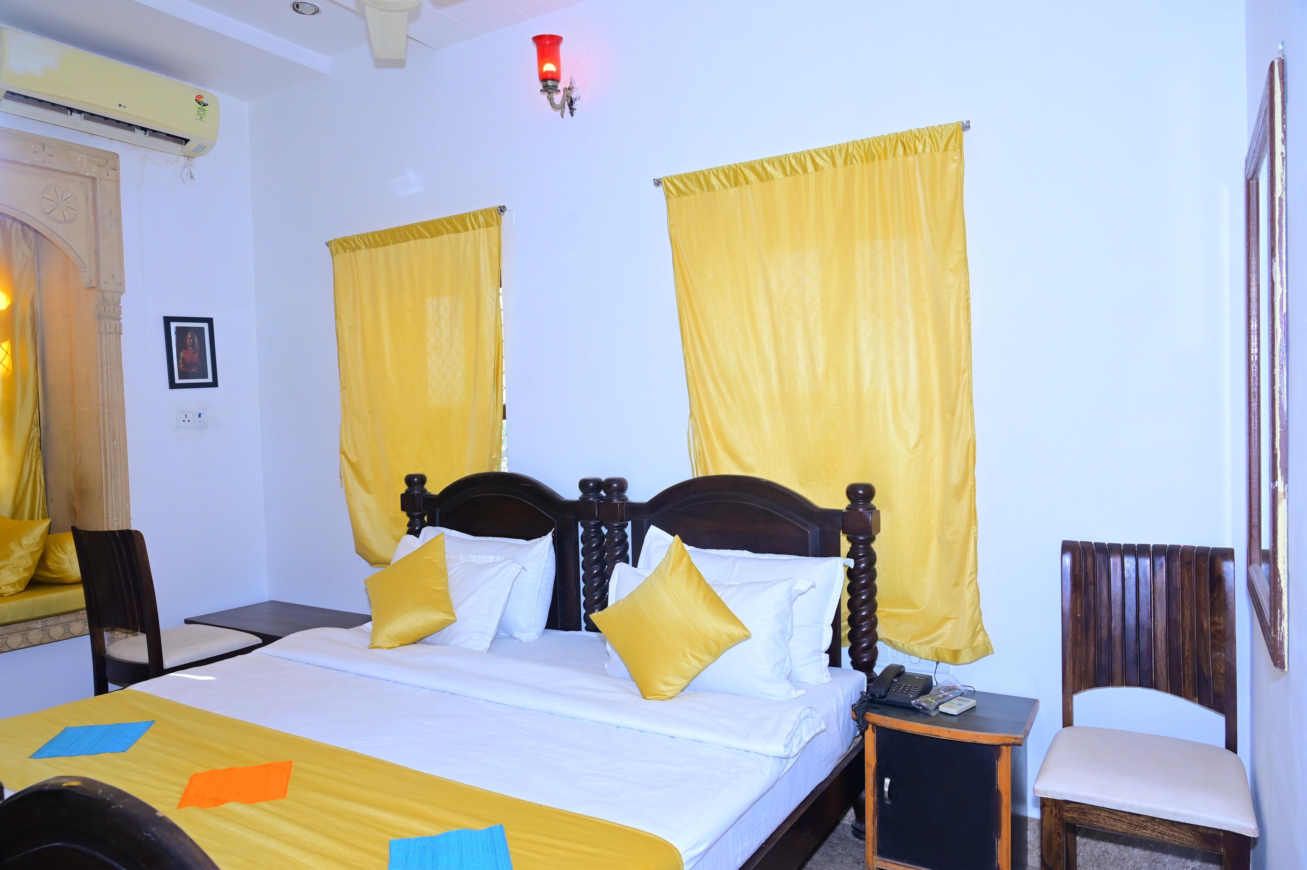 Hotel Golden Routes - Tap to explore photos