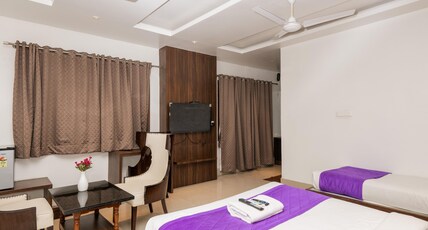 Hotel SRS Jade Empire Attibele - Hosur Room Type - Queen  Room