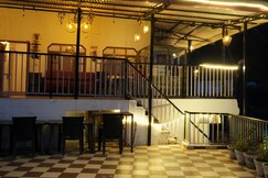 Pushp Homestay - Terrace Sitting x WIFI x Bonfires