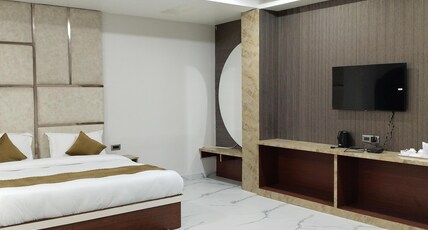 MOMENTS RESORT Room Type - Super Deluxe