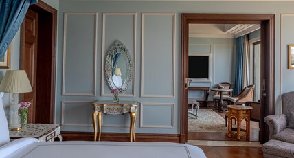 Raffles Udaipur Room Type - Raffles Lakeshore Manor Non Island Suite