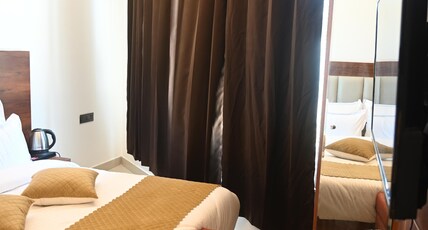 Mountain Midst | Rooms with Balcony Room Type - Mountain View