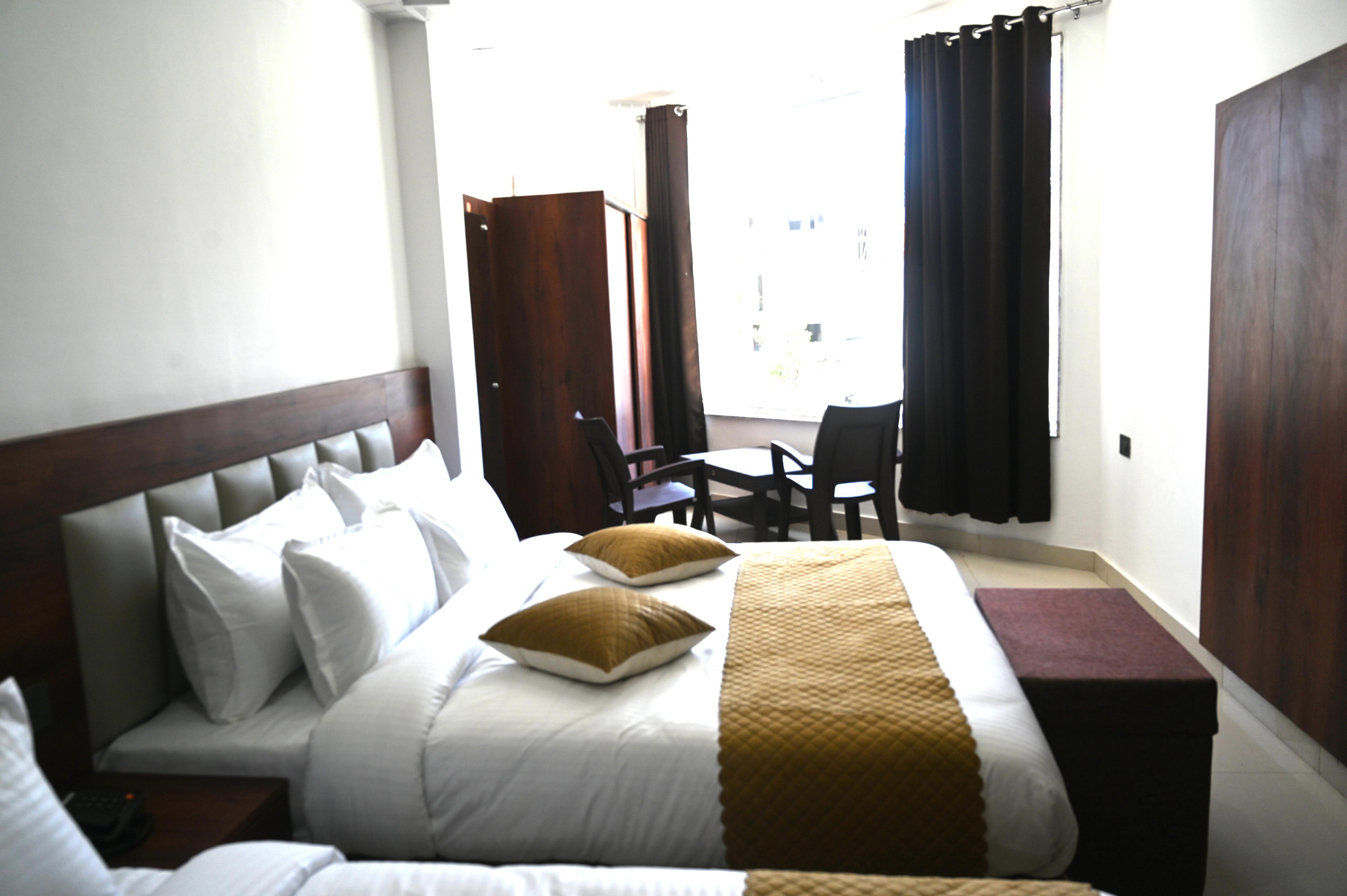 Mountain Midst | Rooms with Balcony Room Type - Deluxe Non Ac Room