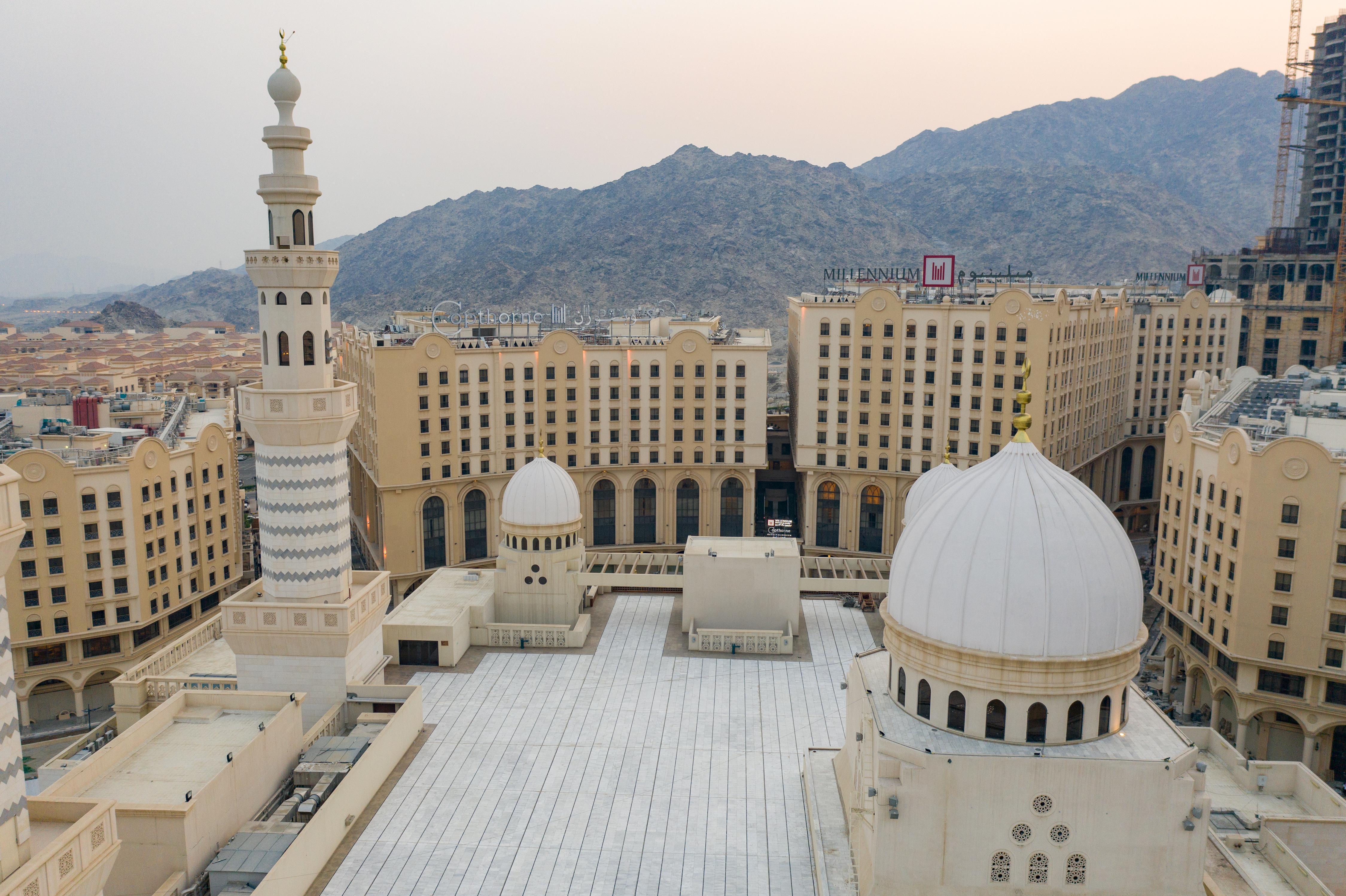 Copthorne Makkah Al Naseem - Tap to explore photos