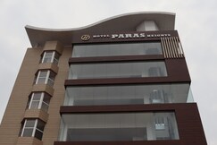 Hotel Paras Heights