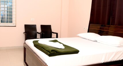 RAMWAY HOTEL Room Type - STANDARD ROOM AC RAMWAY HOTEL Room Type - STANDARD ROOM AC