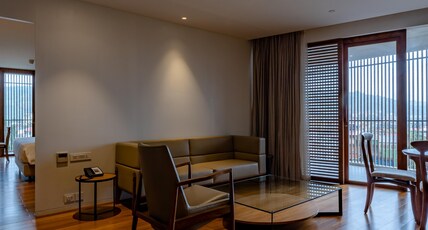 Radisson Resort & Spa Lonavala Room Type - One Bedroom Suite with Bathtub, Balcony and Living Area Radisson Resort & Spa Lonavala Room Type - One Bedroom Suite with Bathtub, Balcony and Living Area