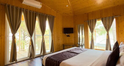 The Woods Retreat Room Type - Forest View Family Suite