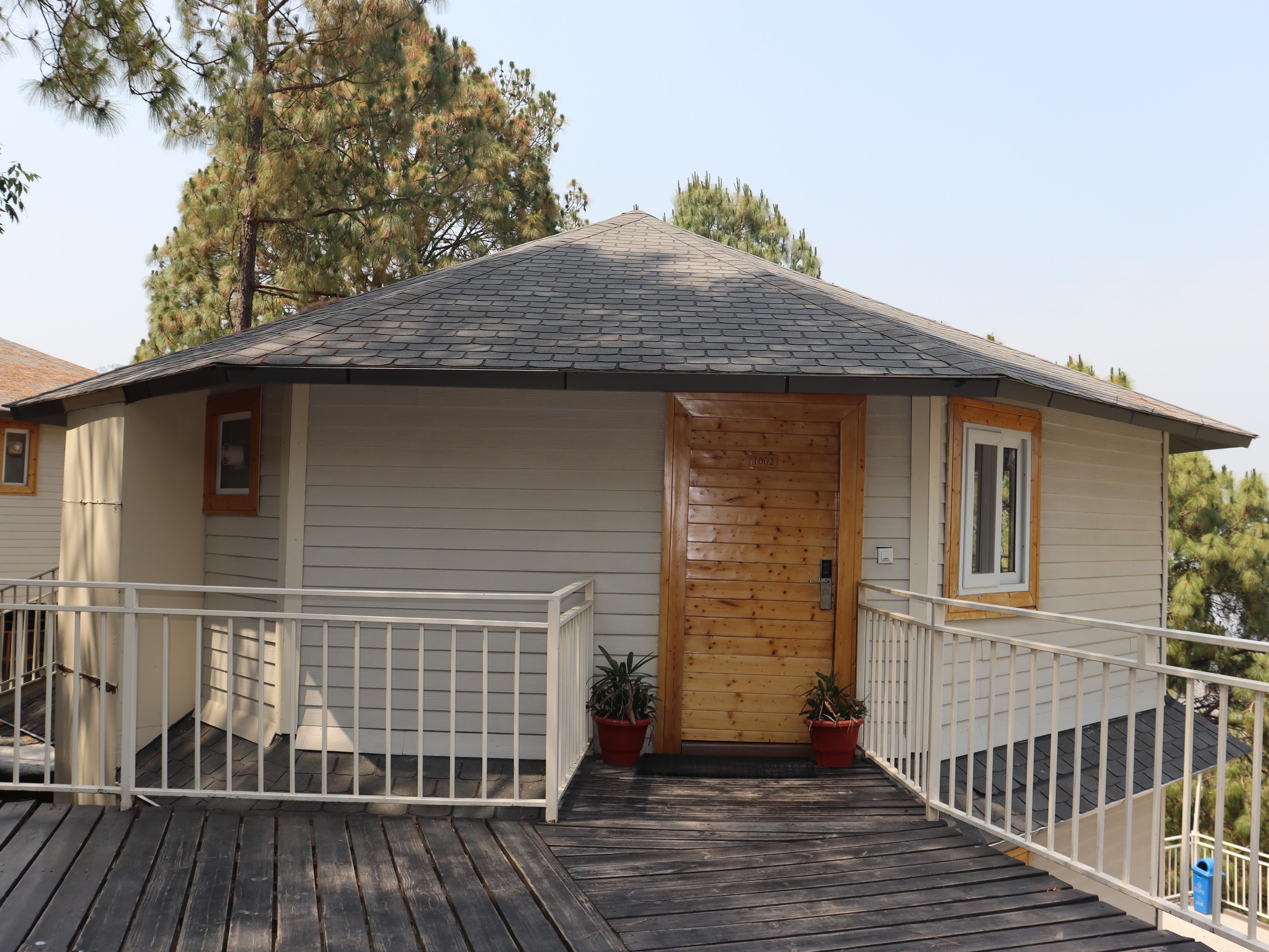 The Woods Retreat Room Type - Octagon Mountain View Luxury Cottage