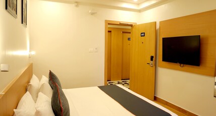 Hotel Jaiman 50 M from Gandhi Nagar Railway Station Room Type - Deluxe Hotel Jaiman 50 M from Gandhi Nagar Railway Station Room Type - Deluxe