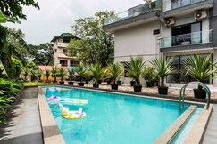 Taaffeite Hotels And Resorts