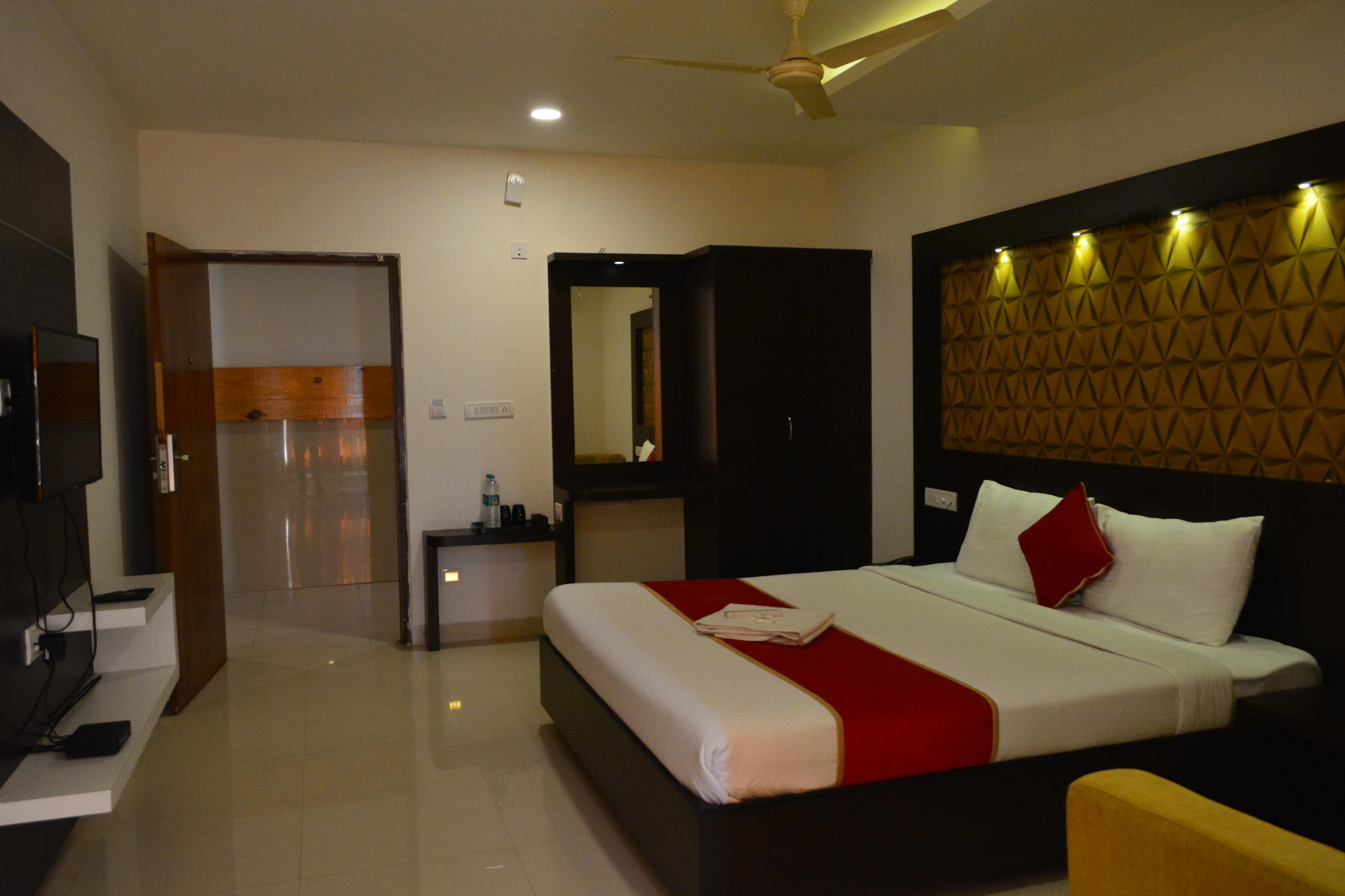 Hotel BV Colours. Room Type - Deluxe Room
