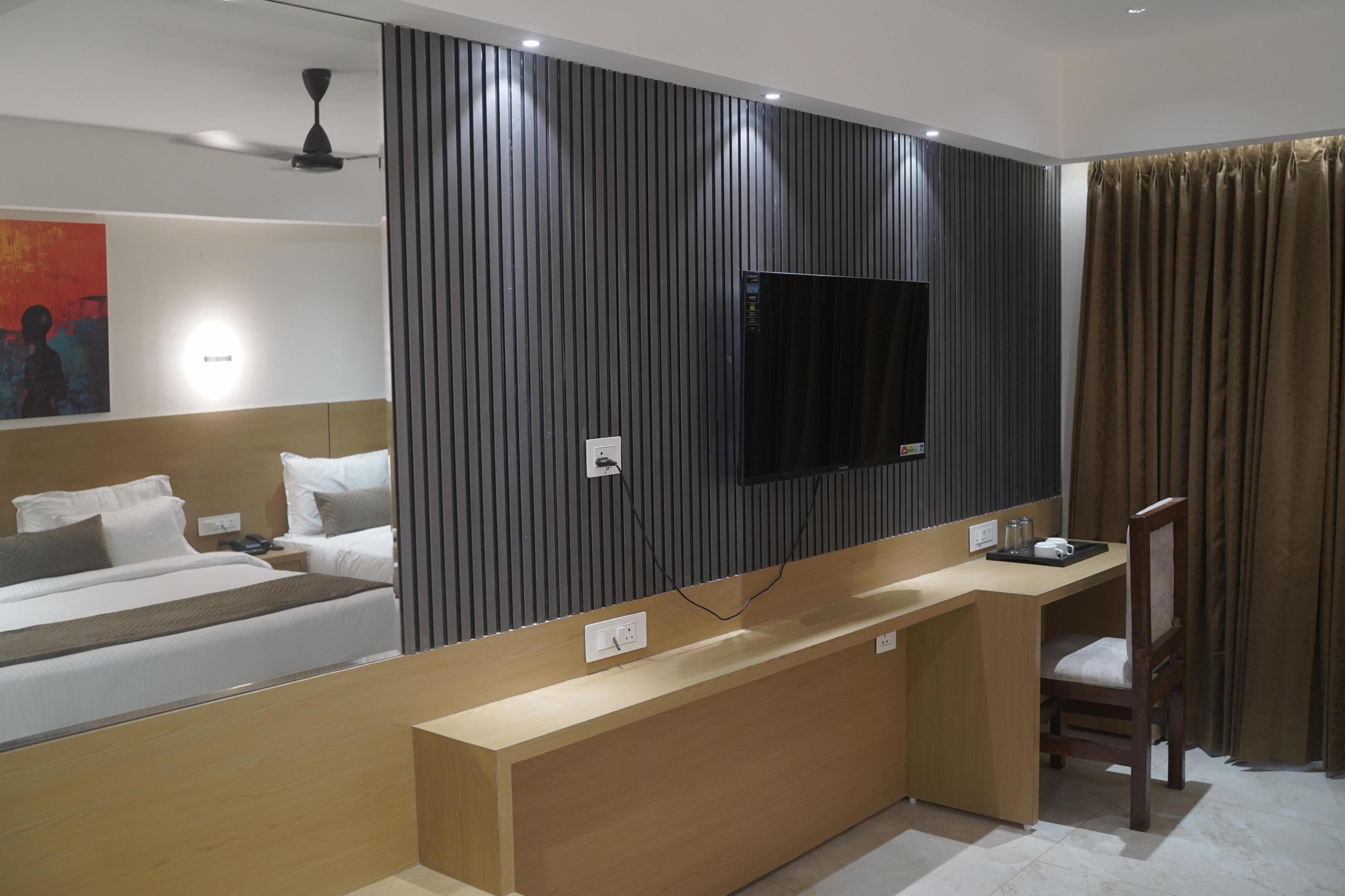 Hotel Vrindavan Palace - Tap to explore photos