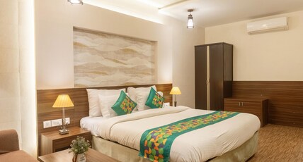 Treebo Five Elements With Swimming Pool Room Type - Premium Room with Balcony