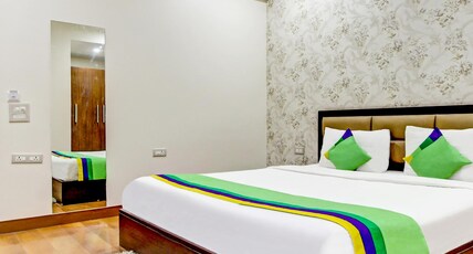 Treebo M2M Residency Sector 46 Room Type - Deluxe Room with Balcony Treebo M2M Residency Sector 46 Room Type - Deluxe Room with Balcony