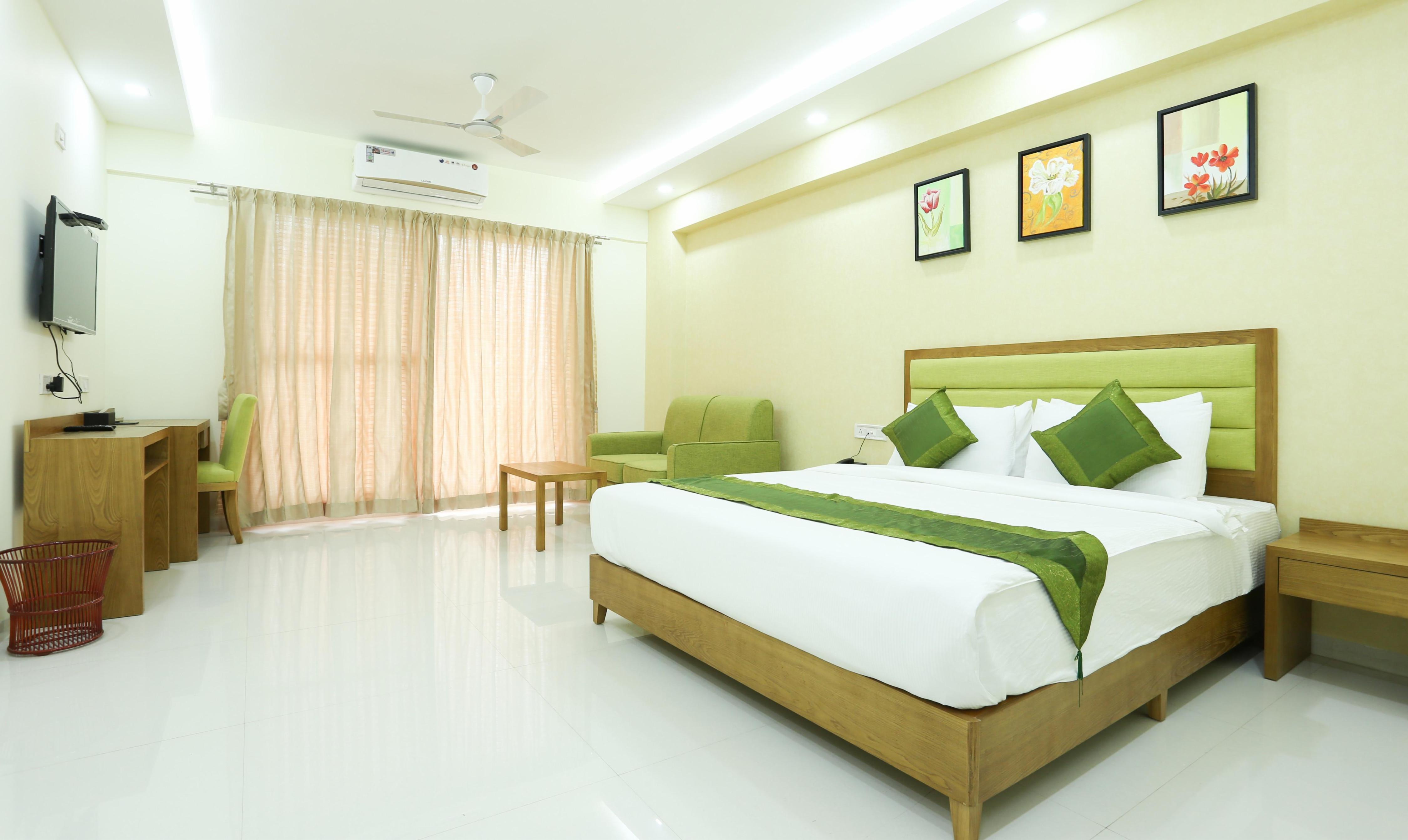 Treebo The Galaxy Bommasandra Room Type - Superior Room With City View