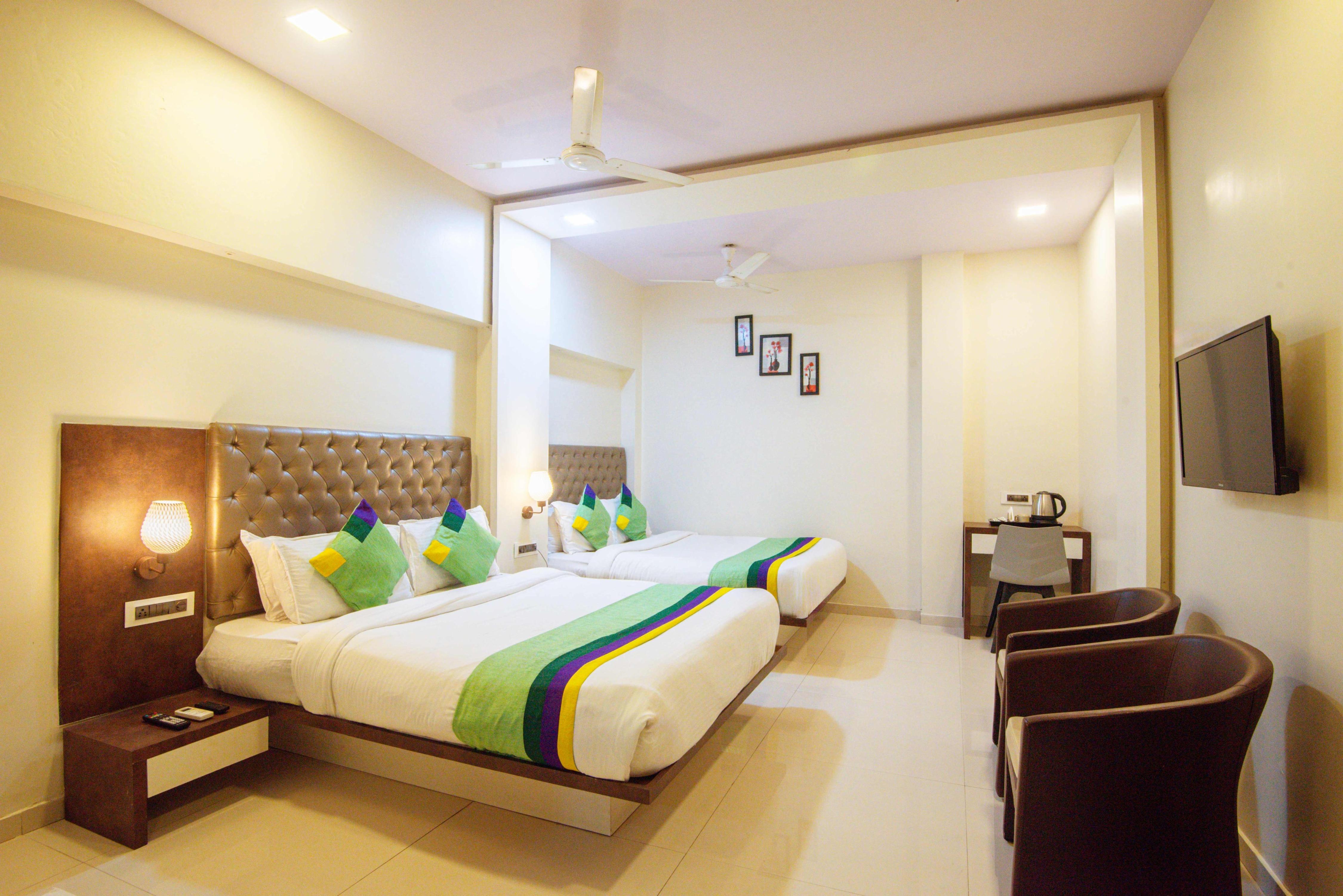 Treebo Blue Moon Powai Room Type - Superior Room