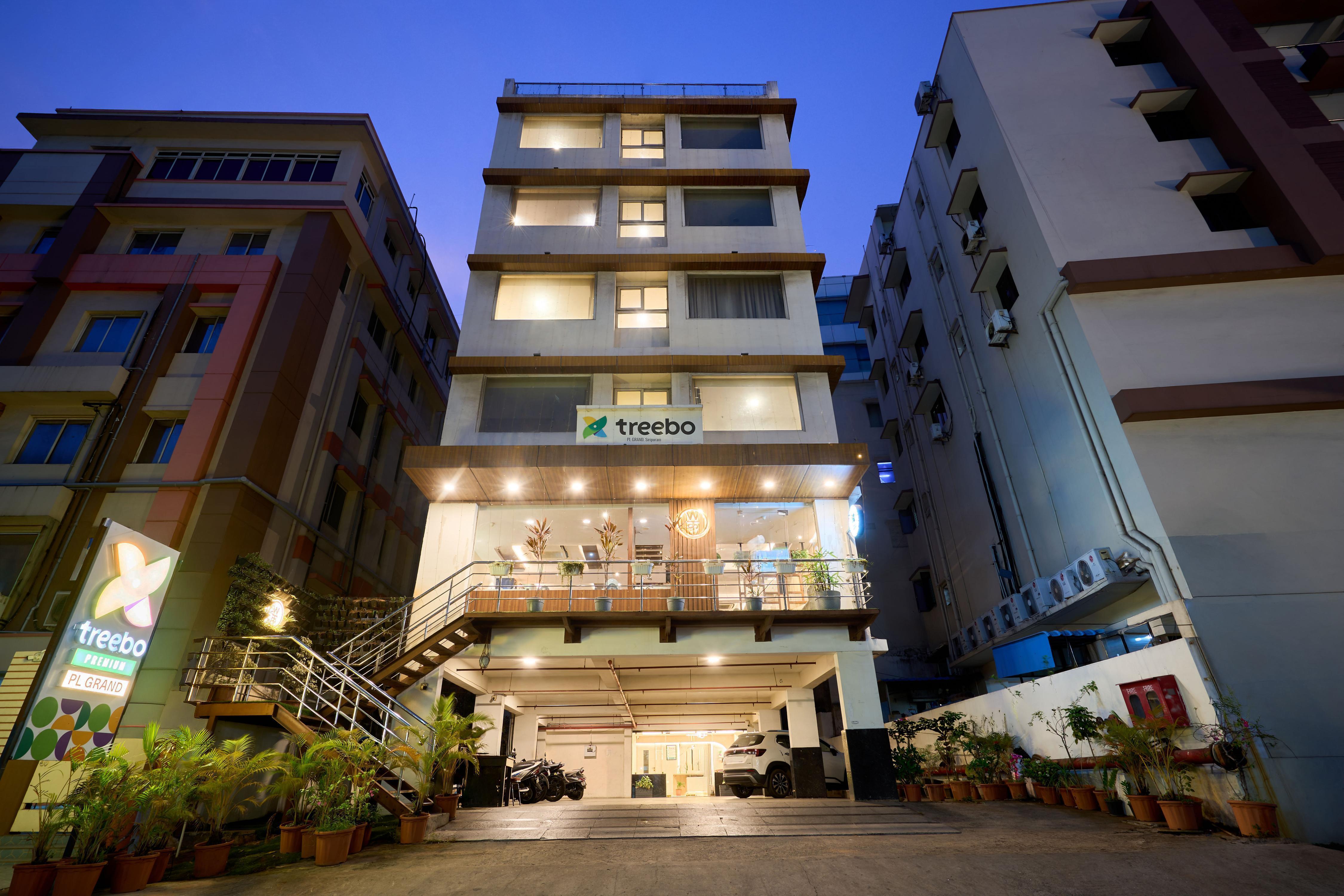 Treebo Premium PL Grand, Visakhapatnam - Tap to explore photos